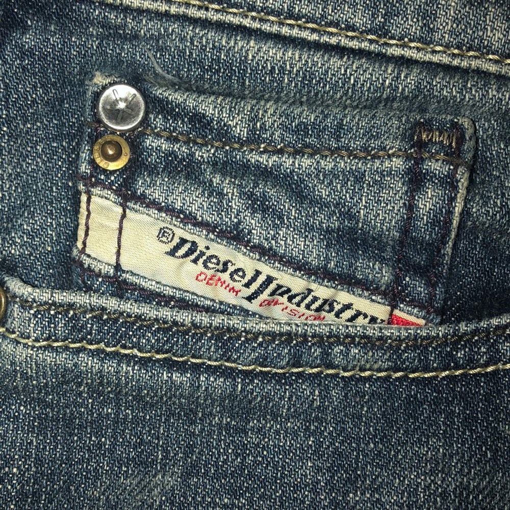 Authentic Diesel sz 31 denim jeans